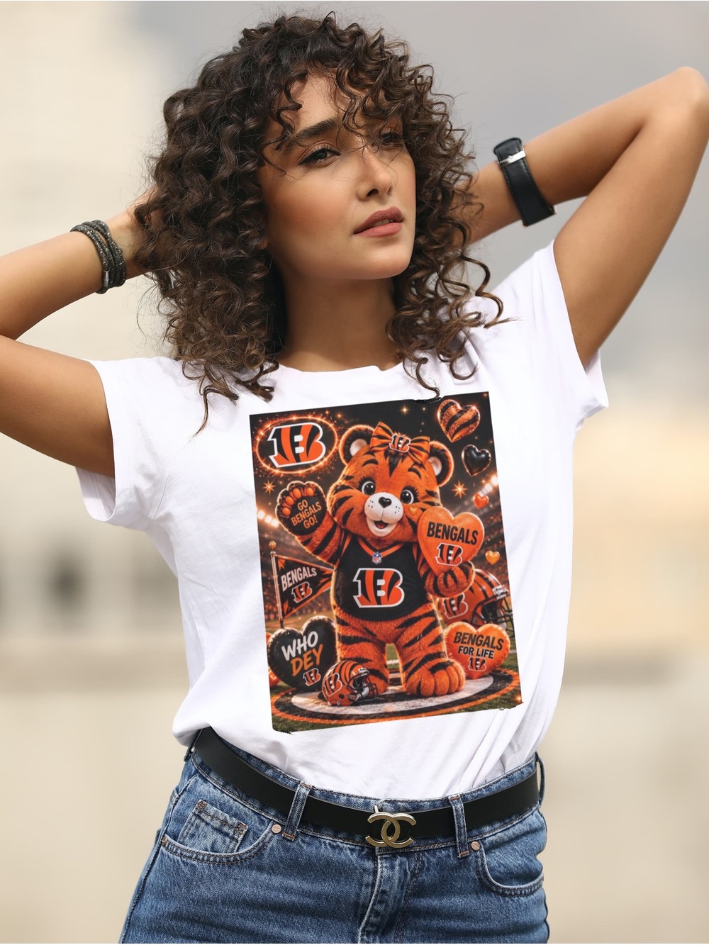 White Women’s Graphic Bengals Tiger T-Shirt